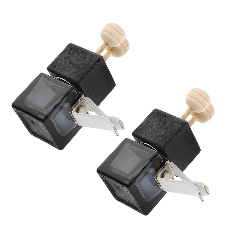 2Pcs Car Air Conditioner Perfume Bottle Essential Oils Aromatherapy Hanging Diffuser Car Aromatherapy Bottle Air Outlet Bottles