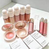 Rare Beauty Stick de Contouring 3D pour le Visage, Teinte Bronze, Illuminateur Liquide Éclatant pour les Joues, Maquillage pour un Charme Féminin 6