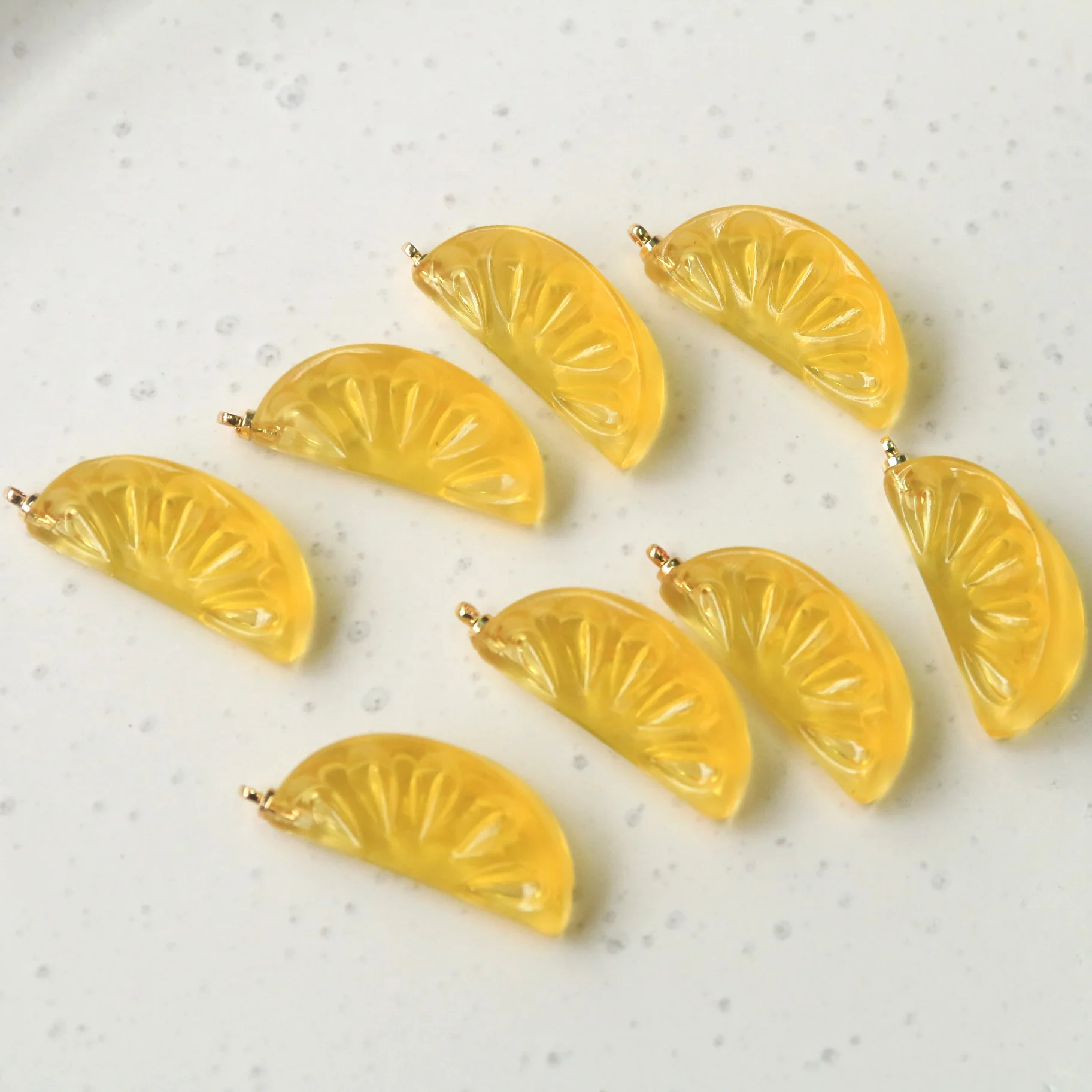 

Фурнитура для ювелирных изделий «сделай сам», милые фрукты, оранжевые ломтики, Форма ожерелья, кулон, орнамент, аксессуары, серьги, брелоки, Подвески 30*12 мм, 20 шт.