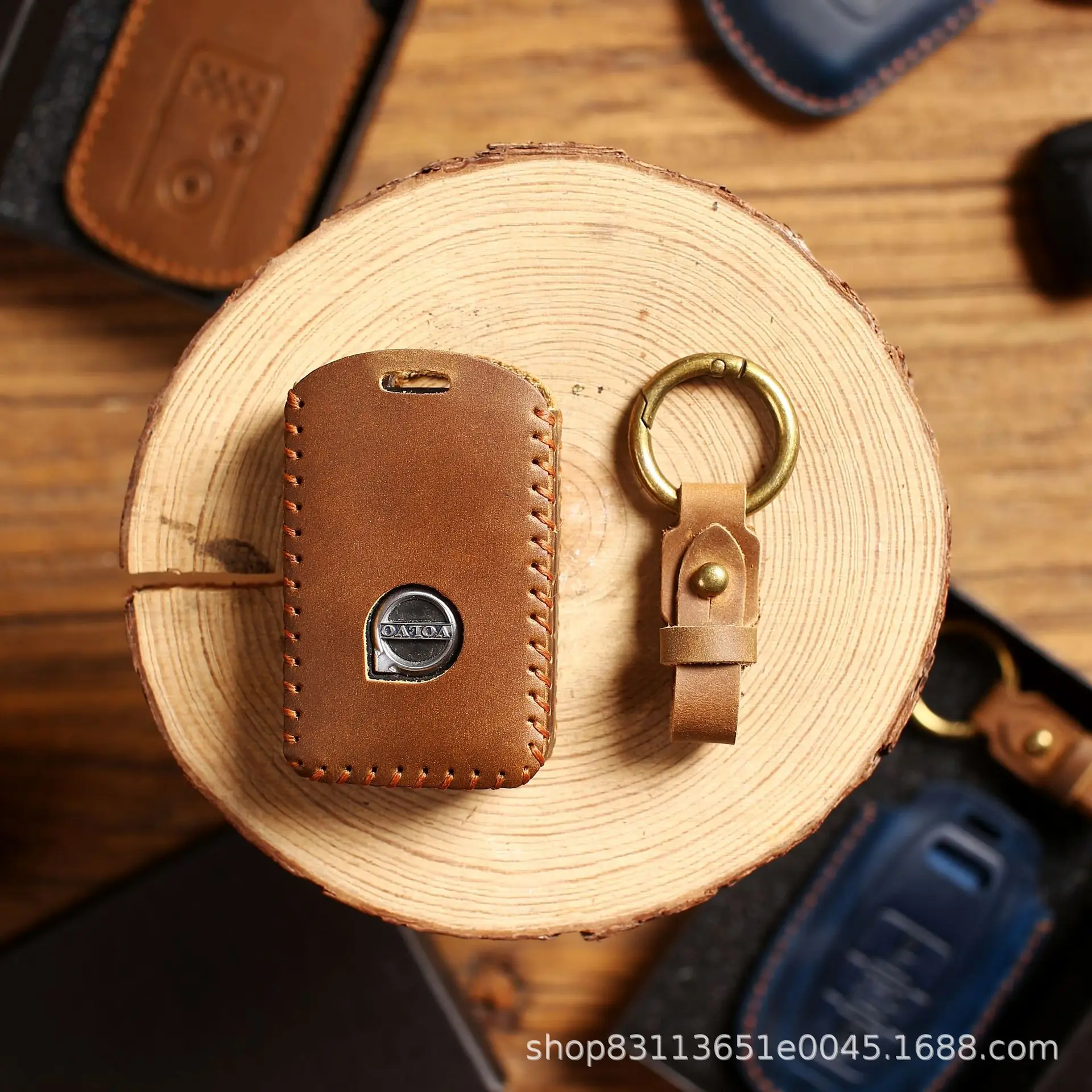 Premium Leather Car Key Fob Holder - Handcrafted with Customizable Keychain