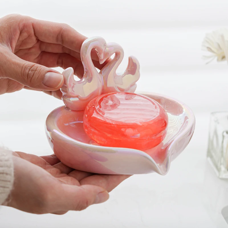 Creative Ceramic Soap Box, Light luxury Cute Swan Shaped Soap Dishes, Home Bathroom Kitchen Supplies, Bathroom storage rack, 1Pc