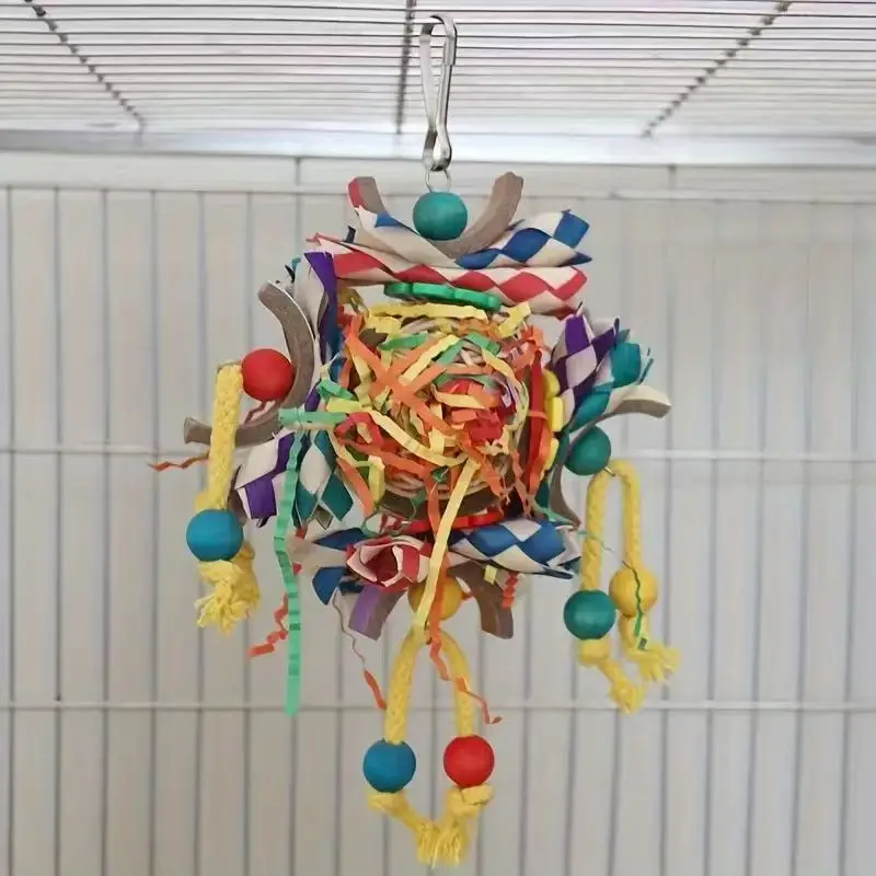 Colorful Rattan Ball Chew Toys for Parrots, Hanging Bird Cage Decor (Random Colors）