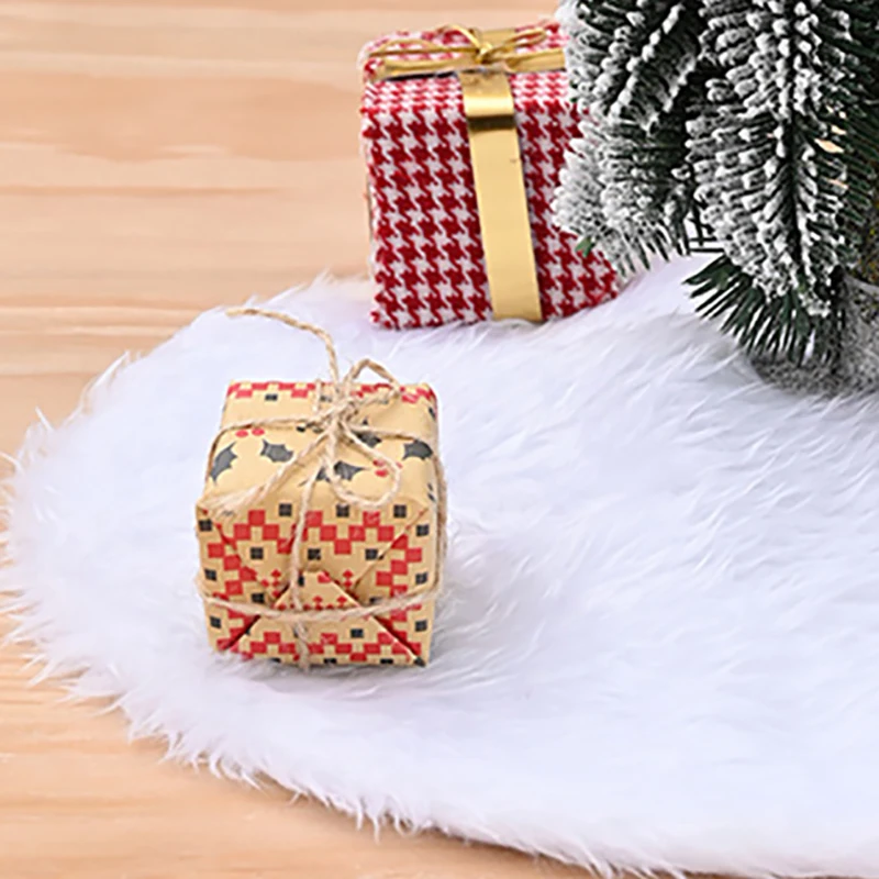 15 inch 38 cm Plush Christmas Tree Skirt White Faux Fur Xmas Trees Sequin Carpet Mat Small Skirts Home Party Decorations