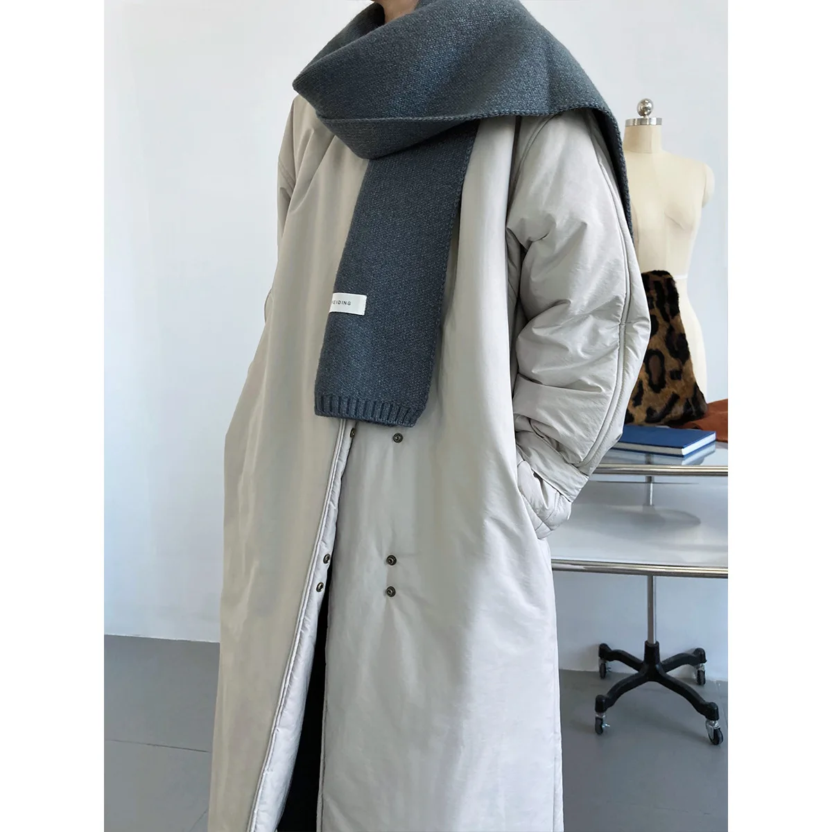 Womens Parkas Autumn and Winter New Fashion Thin Cotton Coat Women's Mid-length Windbreaker Style Cotton Coat