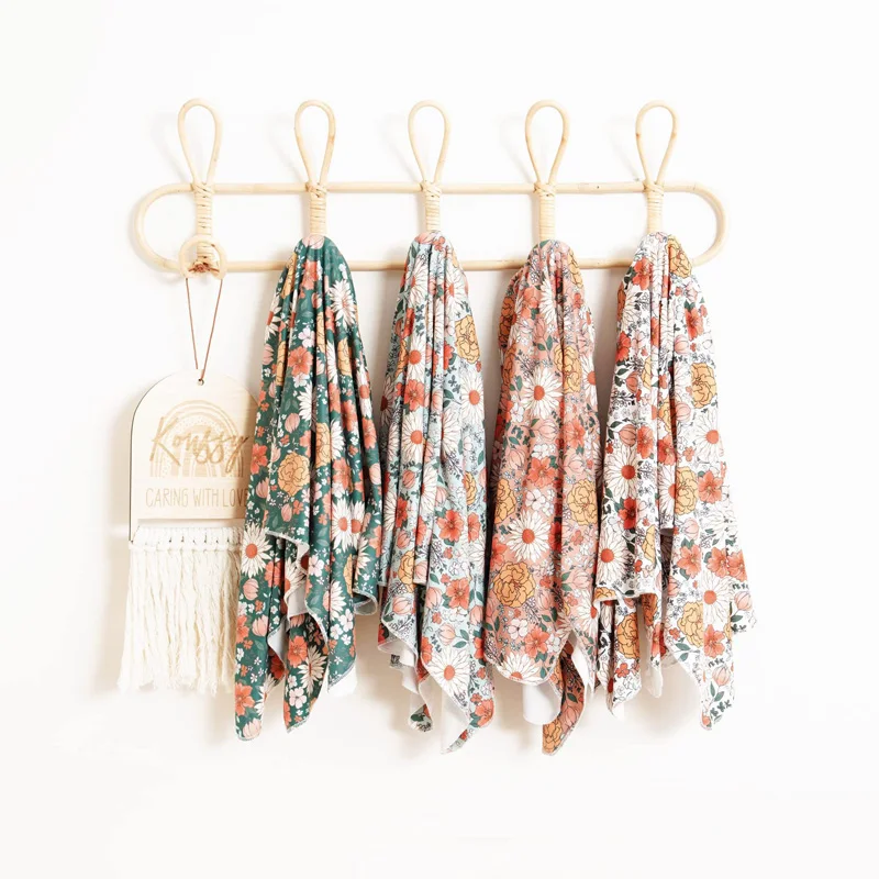New Bamboo Fiber Baby Blanket+Hat Set Jungle Animals Designs Newborn Receiving Blanket Anti-Kick Swaddle Wrap with Beanie Cap