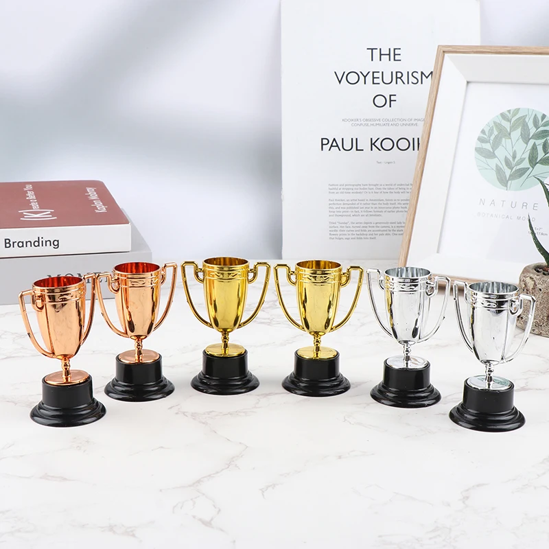 

2Pcs Plastic Reward Trophies Children's Reward Plastic Trophy Plastic Kids Prize Cups Children School Rewarding Supplies