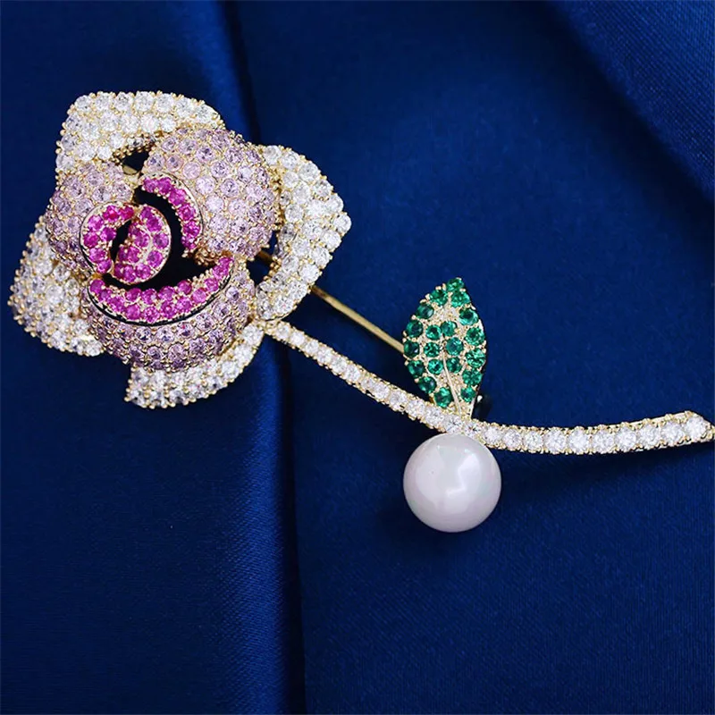 

Micro Pave Cubic Zirconia Romantic Sweet Rose Flower Corsage Jewelry For Women Brand Design Luxury Wedding Party Brooches Pins