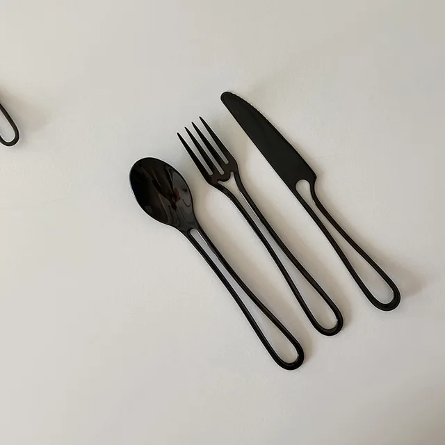 Outline cutlery black pieces