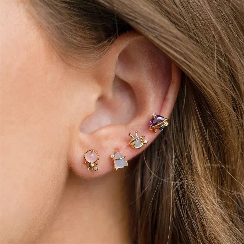 

Stainless Steel Studs Earrings, Cartoon Animal Head Shaped Cubic Zirconia Stud Earrings for Sensitive Ears, 20G EGD0032