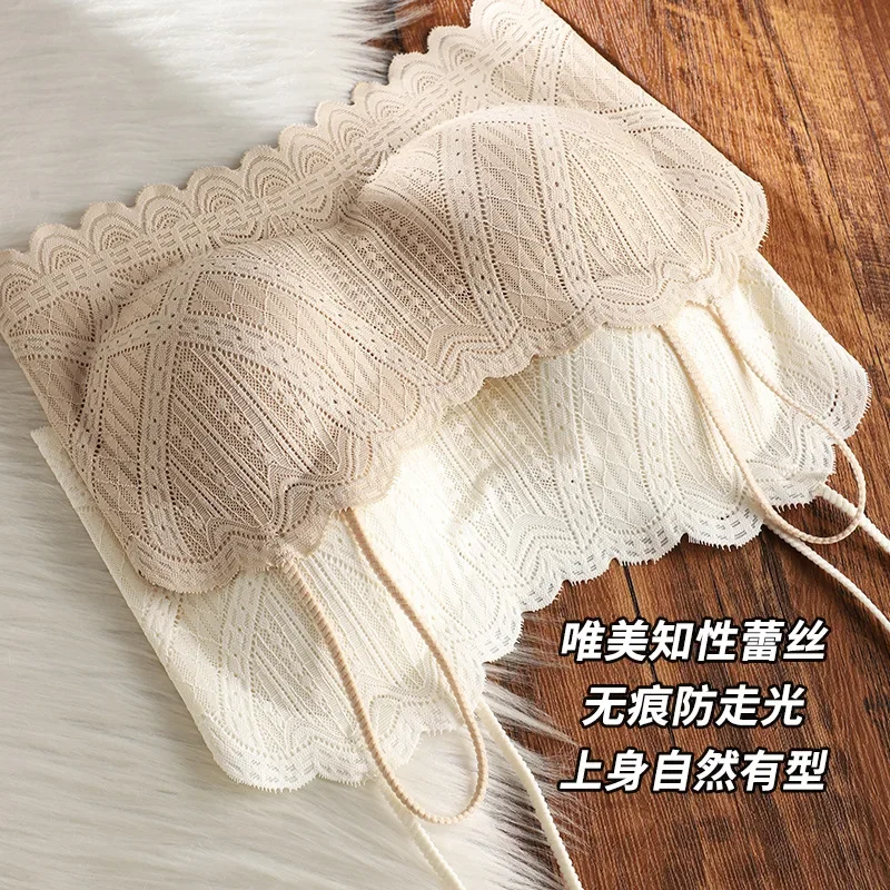 ملابس داخلية بمسند ظهر من الدانتيل بدون خياطة قطعة واحدة مع وسادات صدر وحمالة صدر ملفوفة من الحرير بدون حمالات حول الصدر