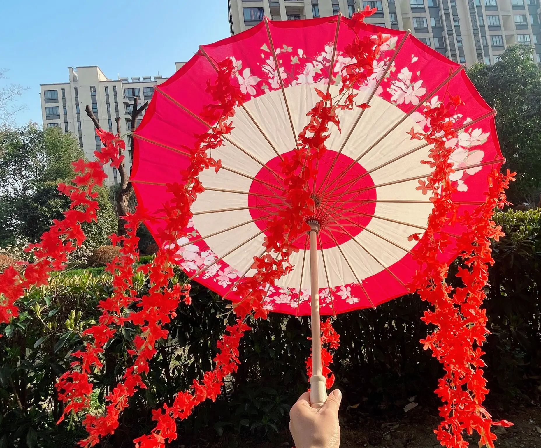TOPINCN Oil Paper Umbrella Women Handmade Rainproof Handmade Umbrella Windproof Flower Pattern Chinese Classical Dance Umbrella(Blue