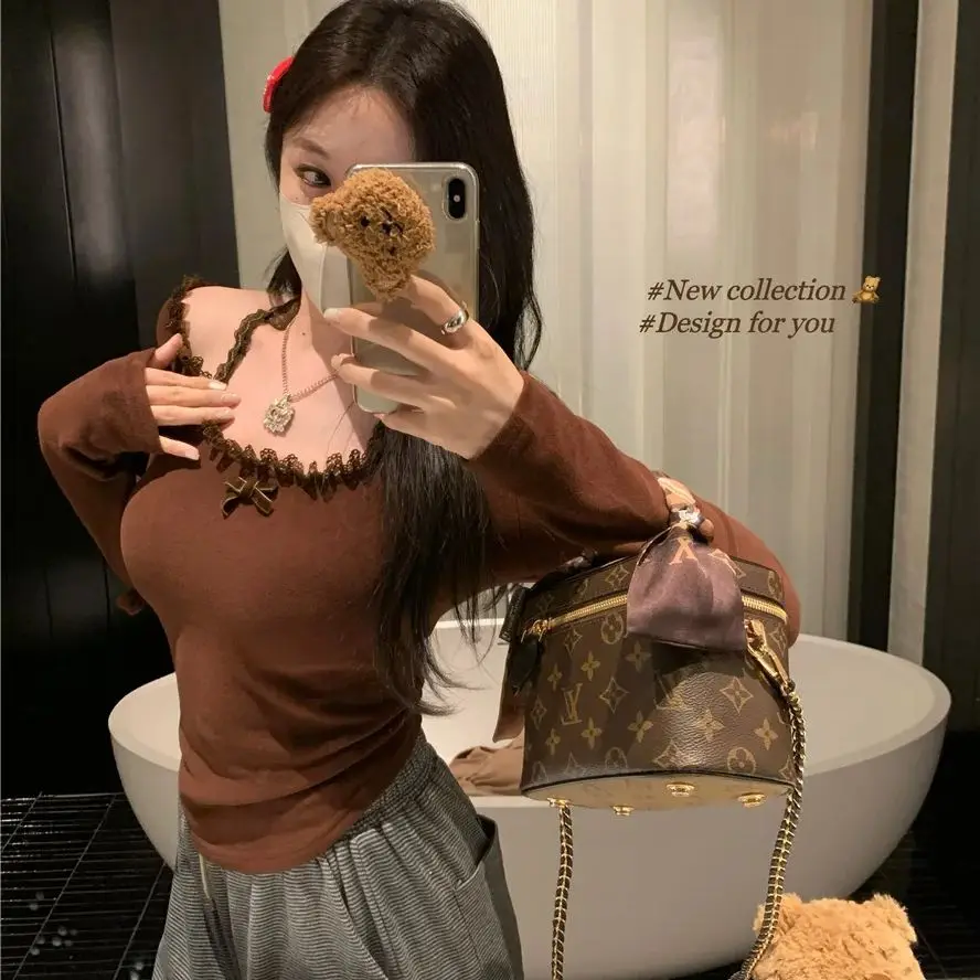 

Lace halterneck long-sleeved T-shirt for women spring new slim-fitting short brown temperament bow top