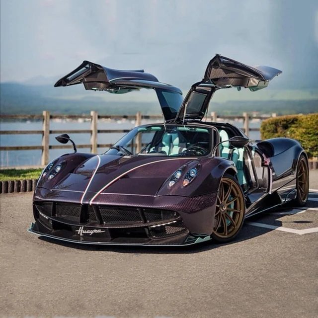 1:32 Pagani Huayra Dinastia Alloy Racing Car Model Diecasts Metal Toy Sports Car Model High Simulation Sound and Light Kids Gift 1