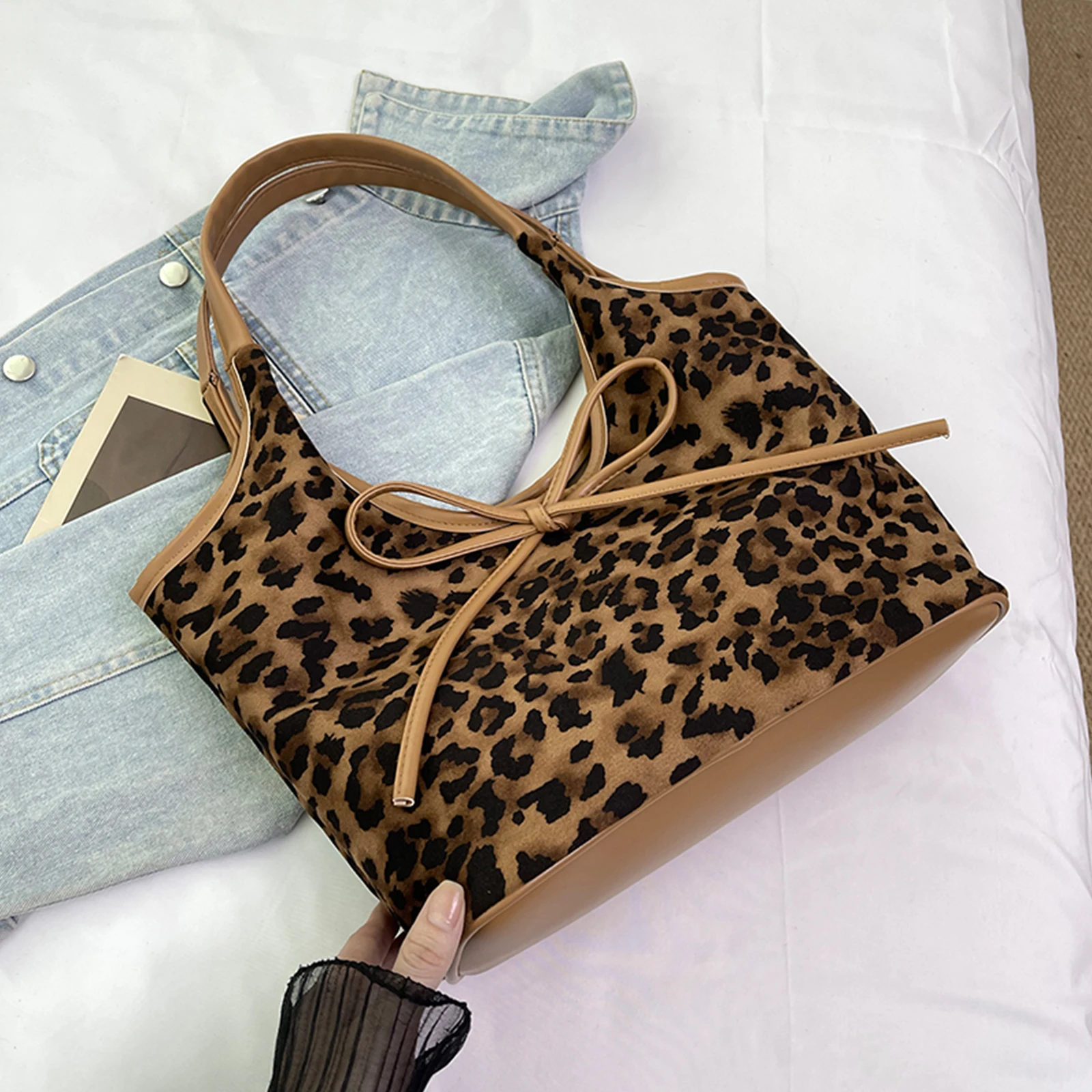 Women Leopard PU Shoulder Bag Bow Handbag Underarm Bag Large Capacity for Daily School Travel