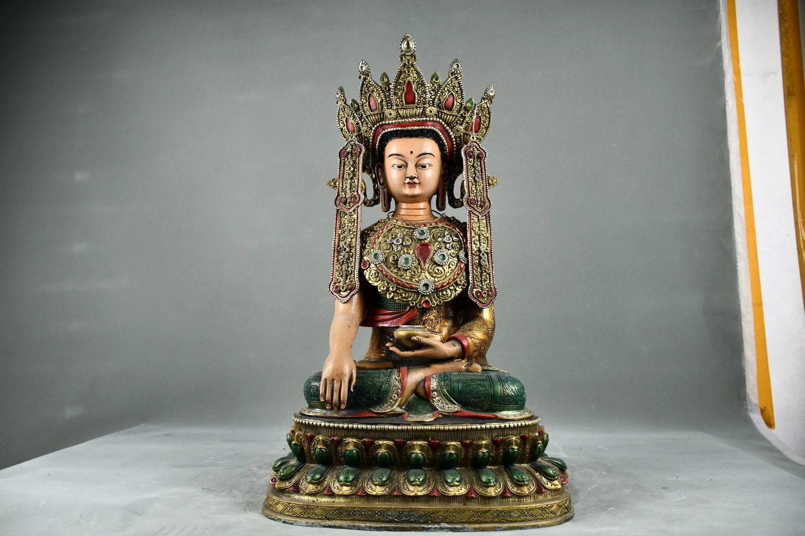 

Tibetan bronze gilt painted Buddha statue ornaments of Buddha Buddha at home, Buddhist hall supplies, ornaments, cultural toys 5