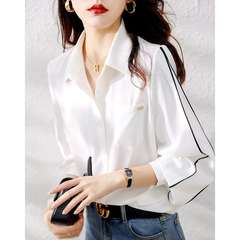 2023 Autumn New Fashion Lapel Button Spliced Pockets All-match Shirt Women Clothing Loose Casual Tops Office Lady Blouse