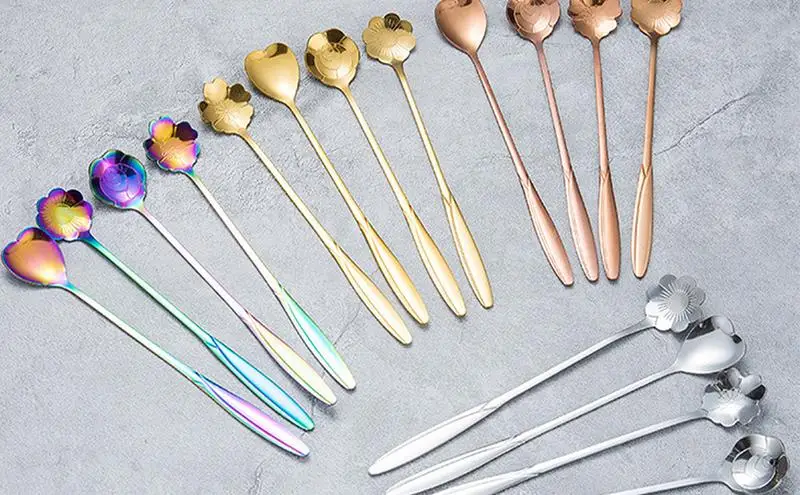 

Golden Flower Shape Spoon for Mixing Coffee Fashion and Beautiful Tableware Supplies for Coffee Honey Salad Dessert and Beverage