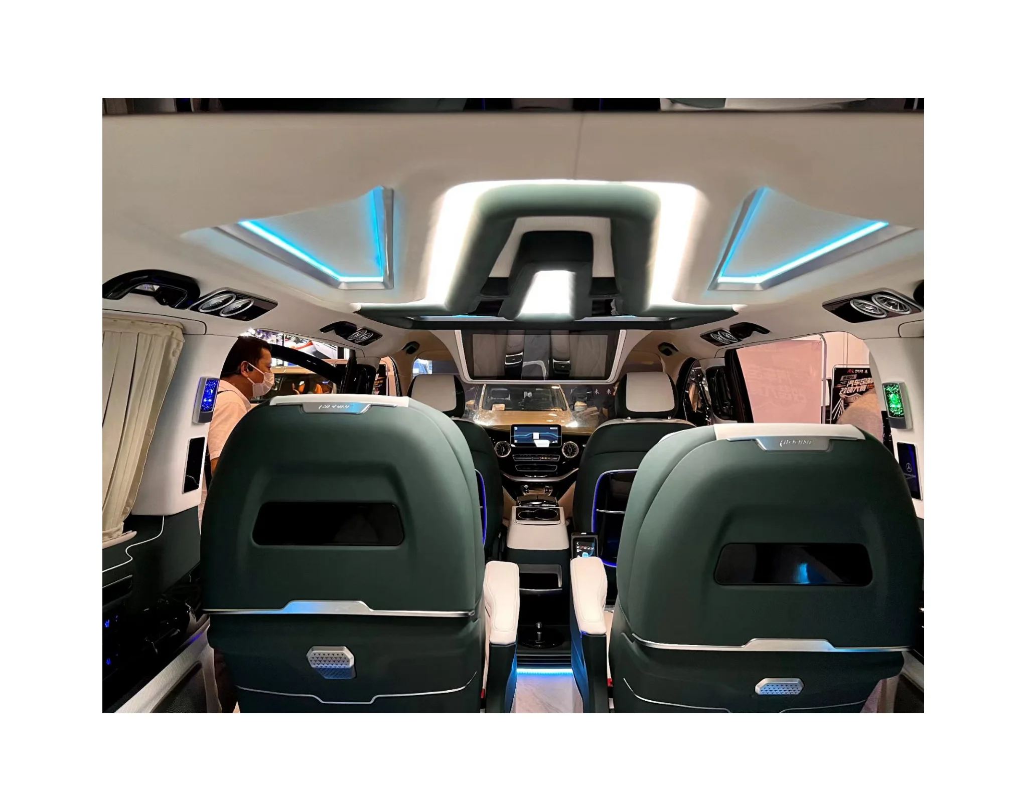 

Car Accessories2024 Luxury New Upgrade Interior Car Rear Ceiling TV For VITO