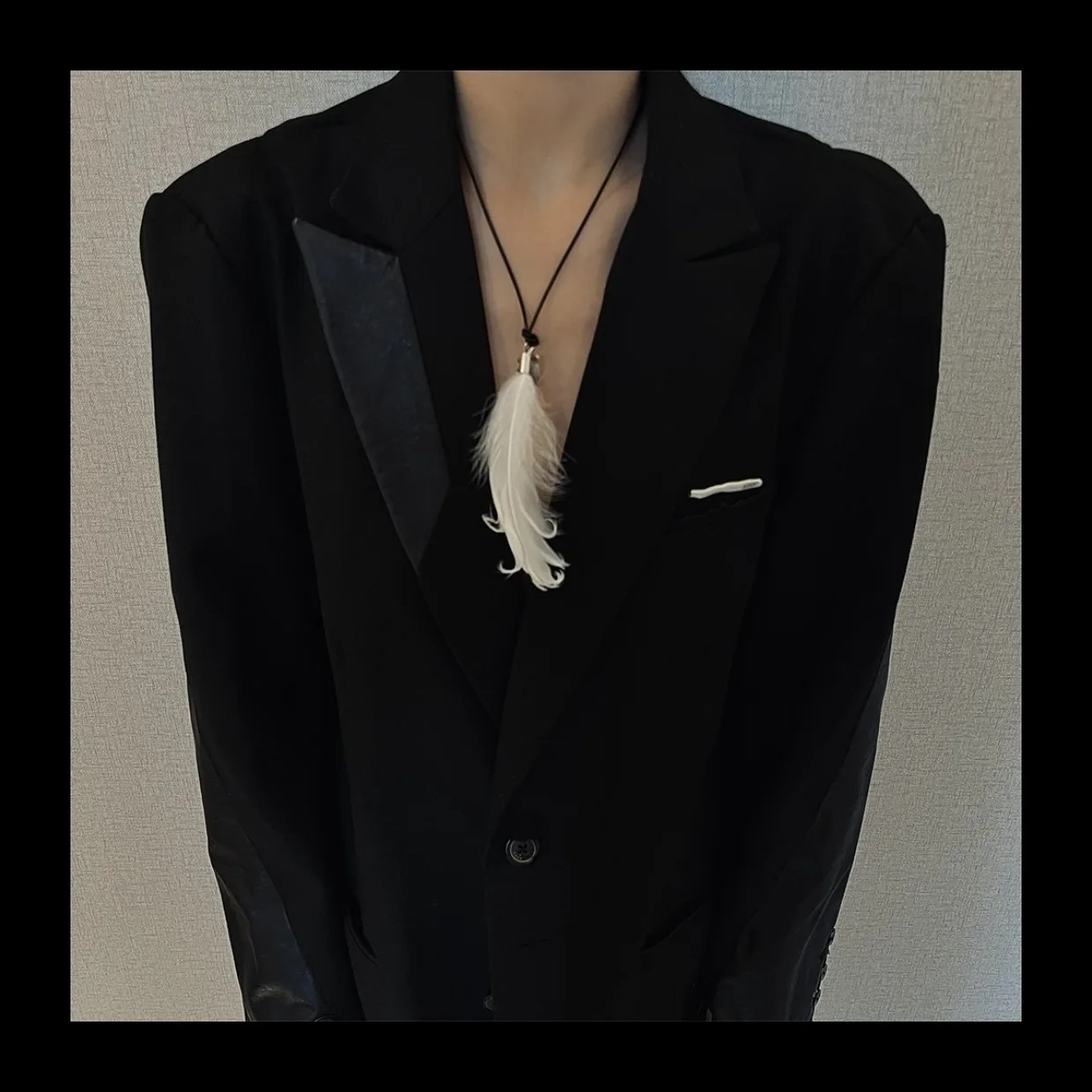 Handmade feather design retro necklace