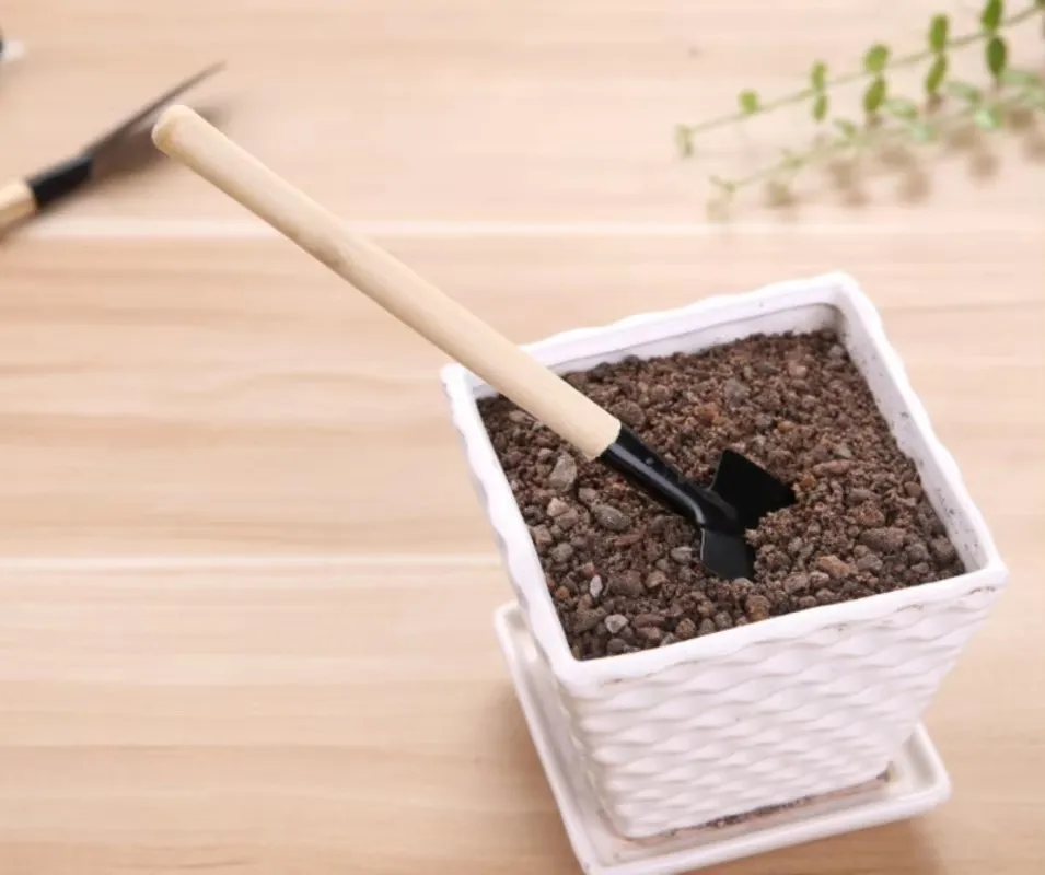 3 pieces / set of new gardening plant toys garden digging tools Mini spade raking potted flower children's gardening