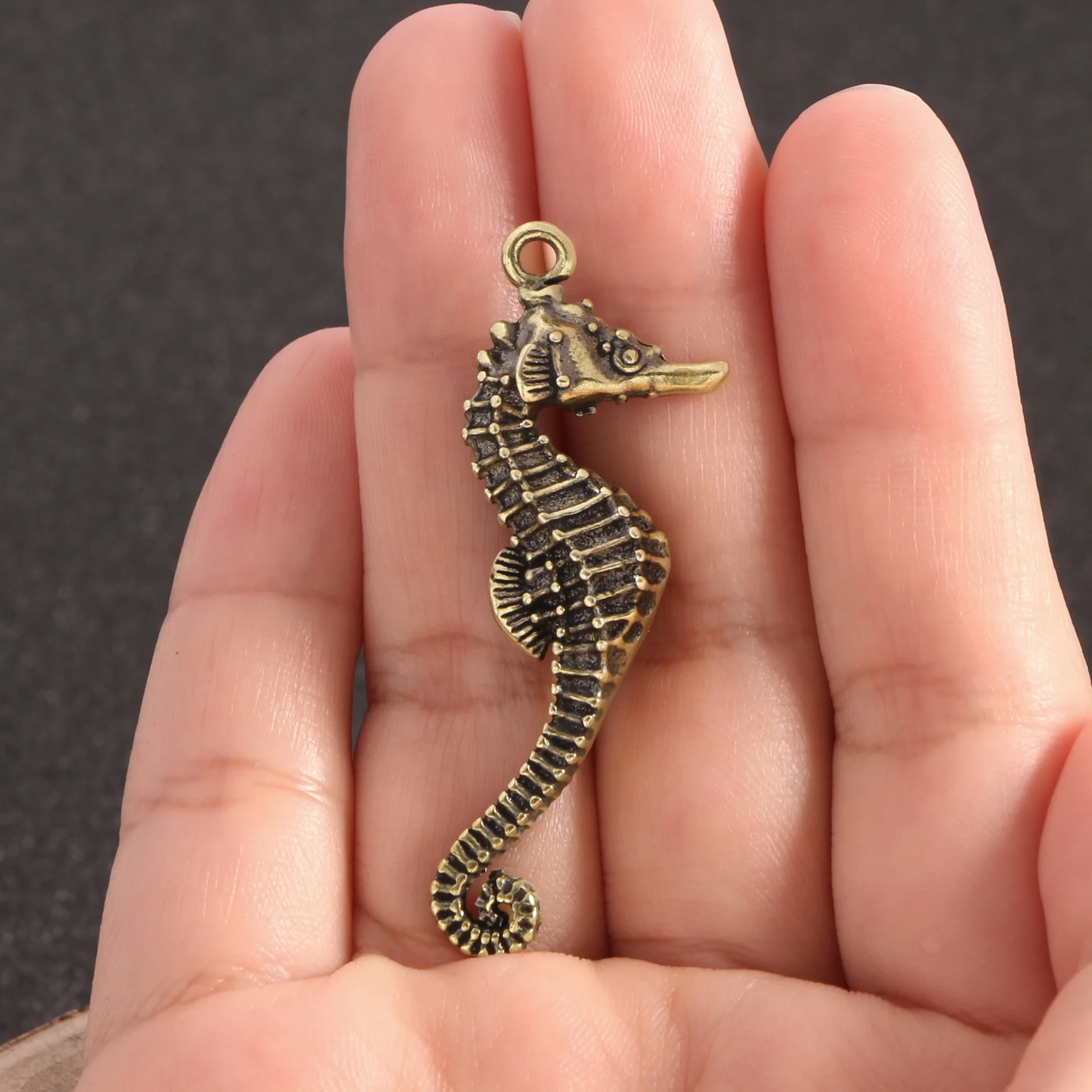 Retro süße Hippocampus dekorative Figuren Seepferdchen Messing Miniaturen Ornamente Schlüsselanhänger Meeresorganismen Souvenir
