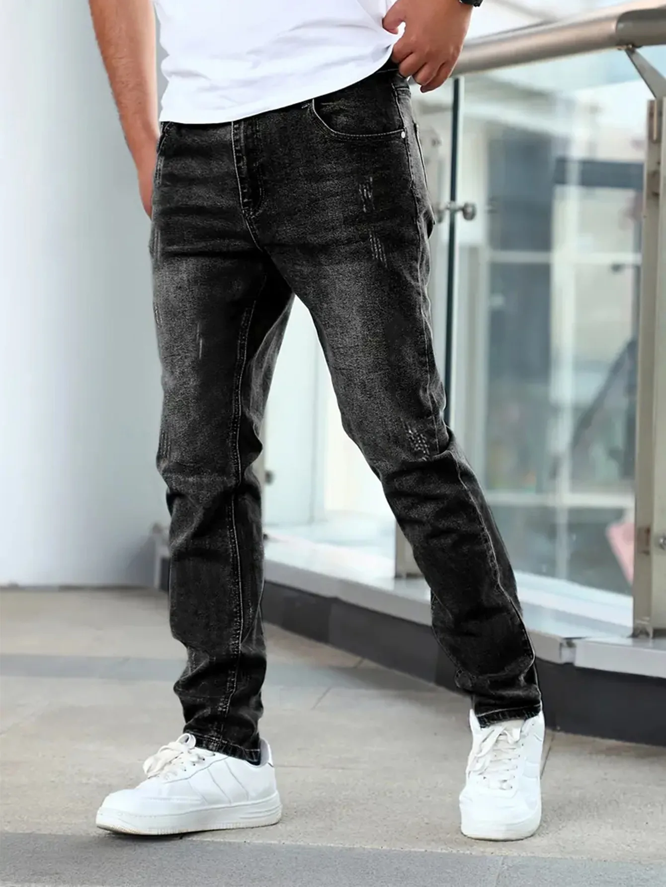 Slim Fit Black Denim Jeans for Men Simple Style Elastic Waist Long Pants Straight Leg Casual Wear Suitable for All Seasons