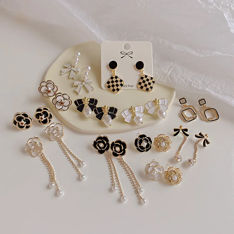 Korean Style Fashion Pearl Camellia Earrings For Women Girls Crystal Pendant Jewelry Lady Trendy Vintage Accessories Ear Rings - Image 3