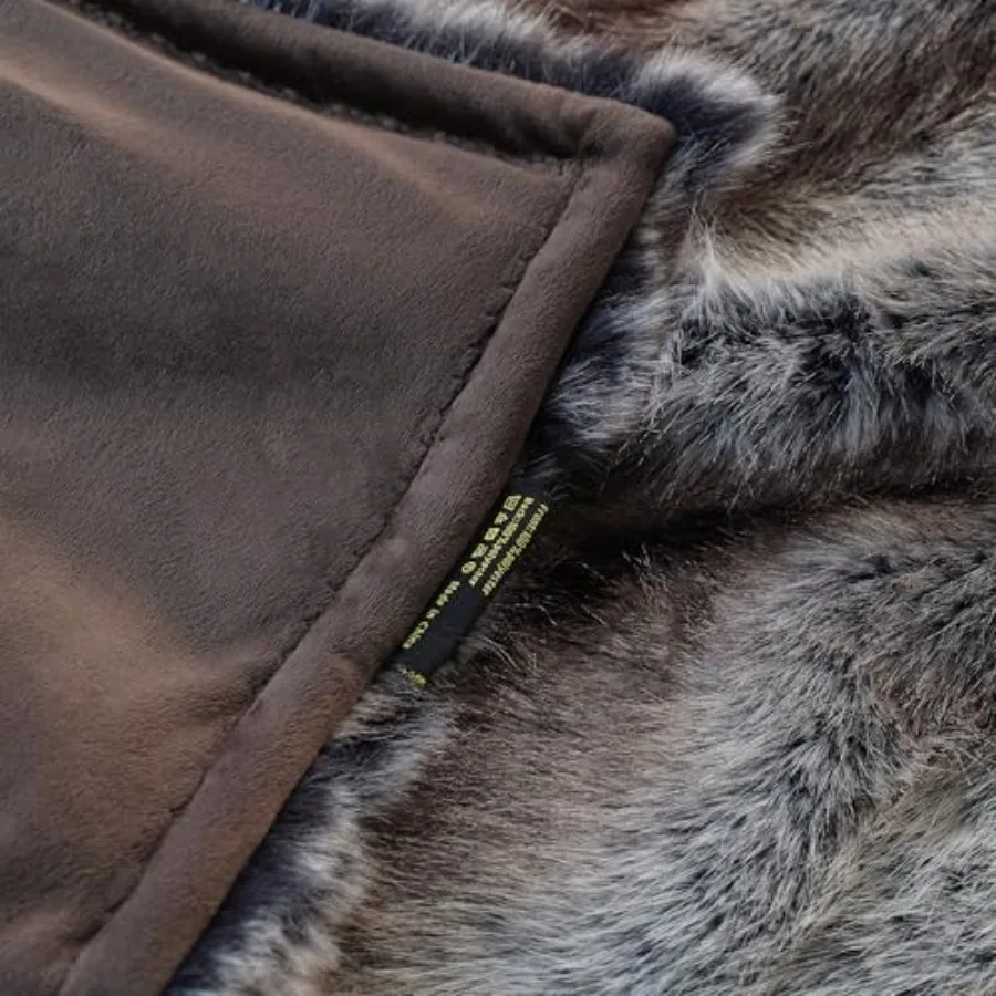 Faux Fur Throw Blanket Super Soft and Cozy Plush Blanket for Bed and Couch All Season Blanket for Home Decor in Grey Size 74''x