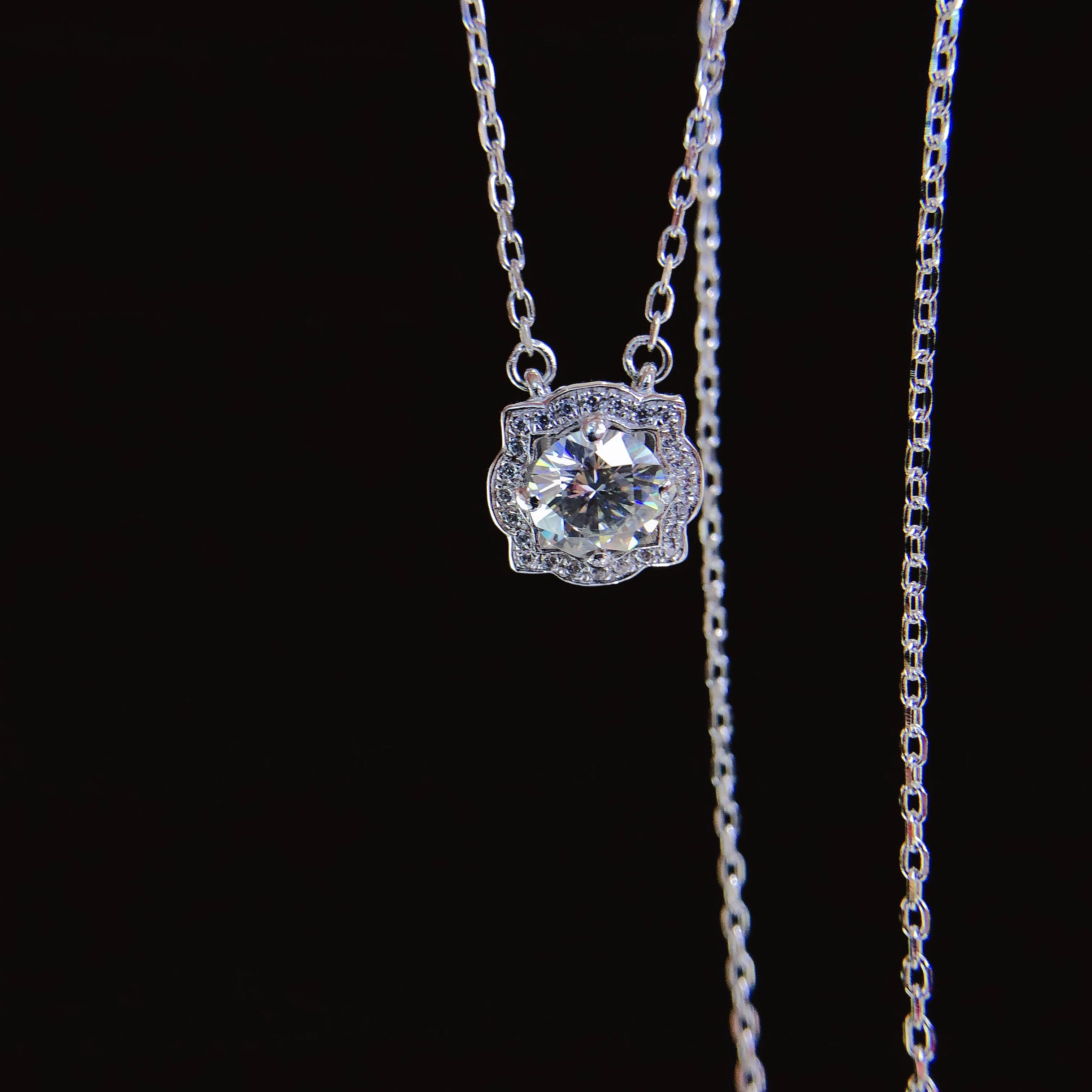 

Brilliance Test Positive 6.5mm 1Ct each D VVS1 Round Cut Moissanite Diamond Pendant Necklace Solid Platinum 950 Wedding Jewelry