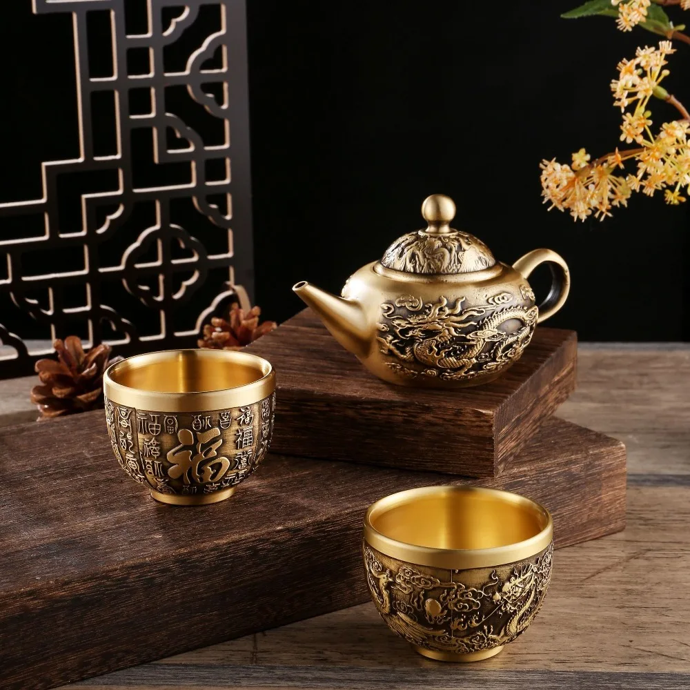 

Vintage Copper Engraved Wine Glass Jugs Alloy Vodka Glasses Set 220ml Bar Drinkware Drinkware Ornaments Sake Set