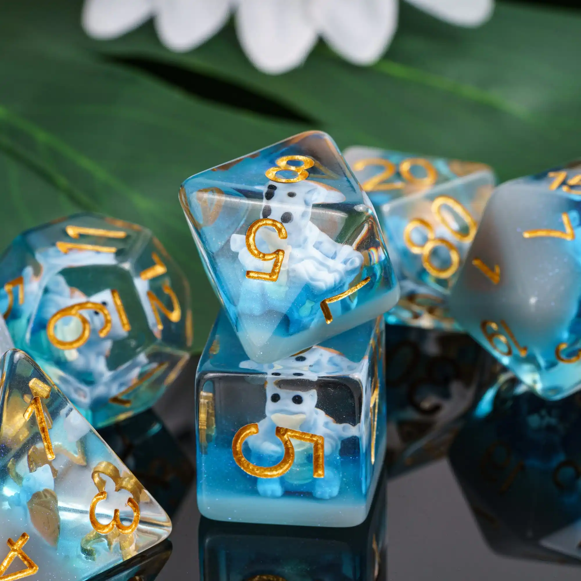 Cusdie Cute Anime Dice DND Animals Plants Filling Dices 7 Resin D4-D20 Polyhedral Dice Set for Role Playing Game D&D Pathfinder