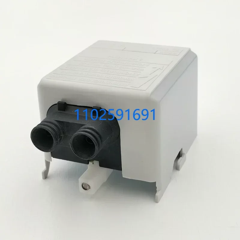 

China Made 530SE Control Box Dedicated to 40 Series Programmed Igniter with White Electric Eye Oil Burner Parts