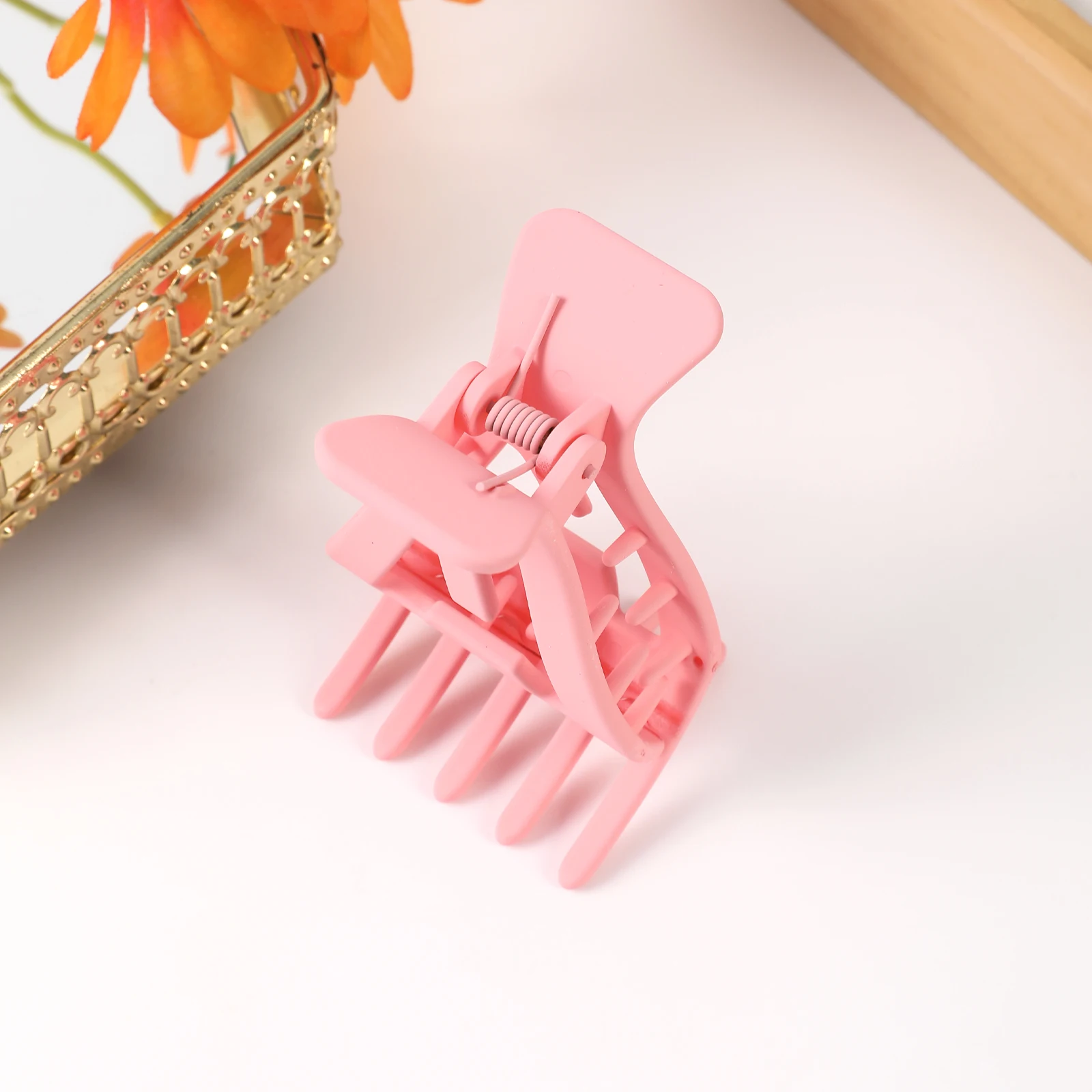 Korean Hollow Hairpin Hair Claw New For Thick Hair Fashion Ladies Headwear Hair Clip Claw Crabs Festival Gift Ponytail Hairpin