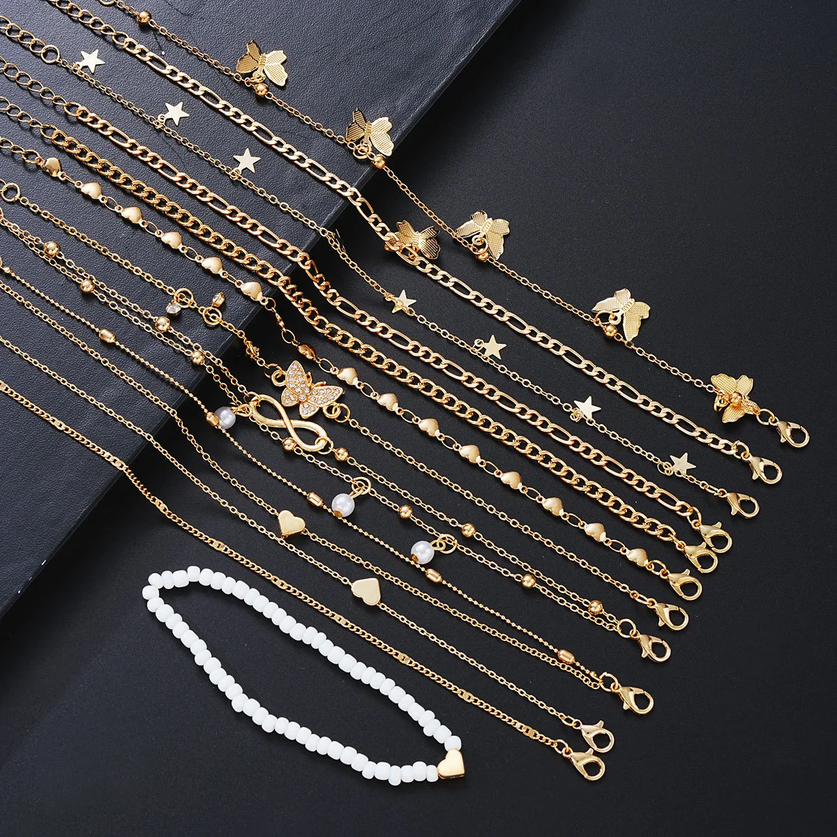 New Elegant Boho Beach Gold Color Anklet Set for Women Vacation Casual Infinity Pearl Heart Butterfly Pendants Foot Jewelry 2025