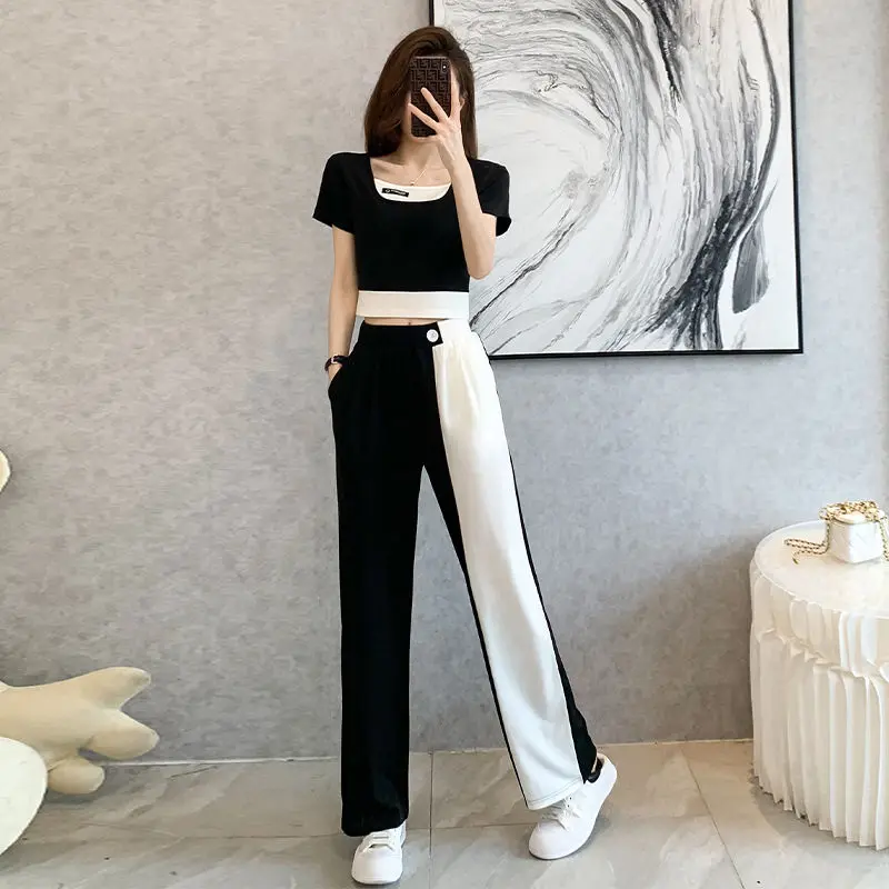 Leisure Sports Outfits for Women's 2023 New Summer Fashionable T-shirt with Black White Contrast Wide Leg Pants Two Piece Set