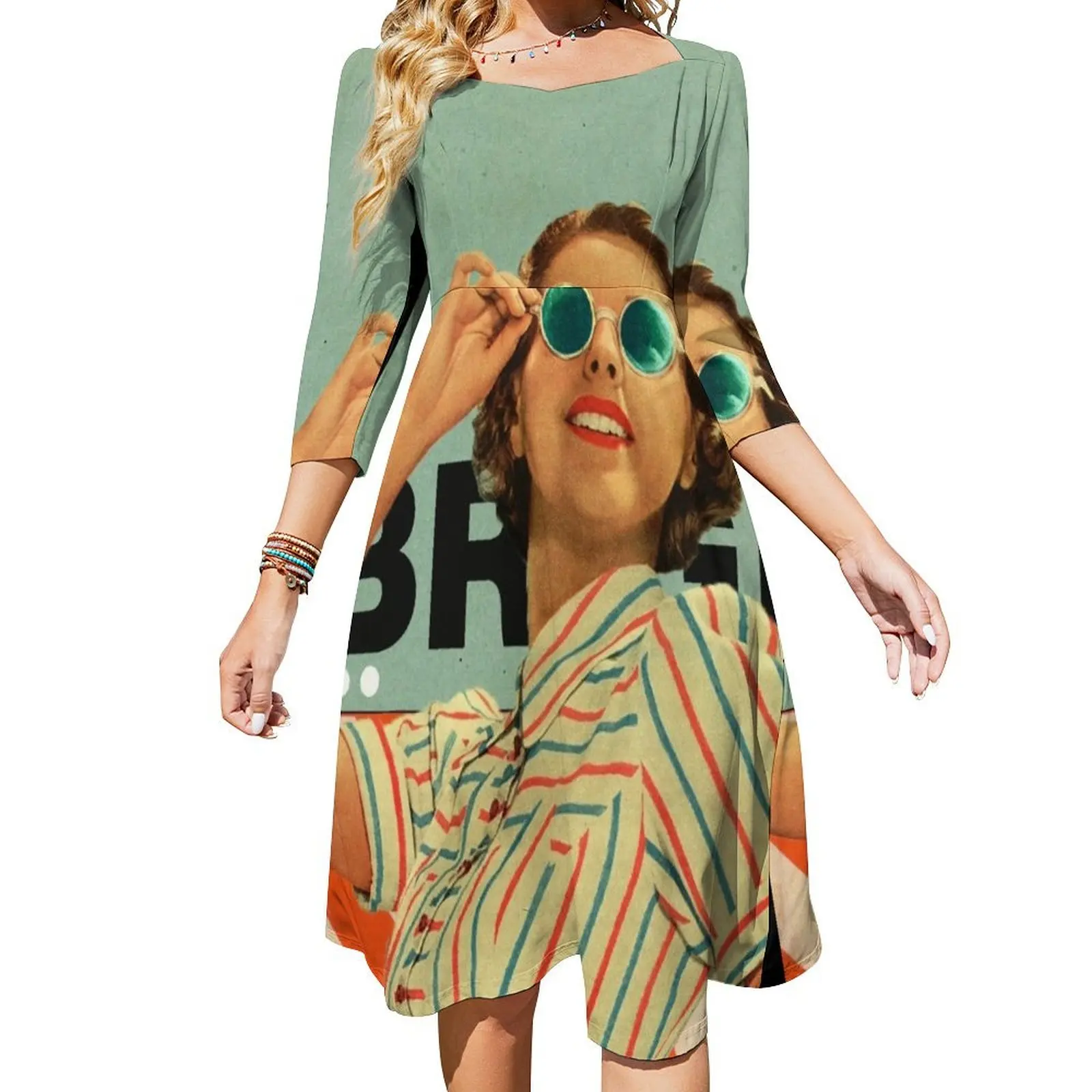 

Яркое расклешенное платье корицы милое платье в Корейском стиле