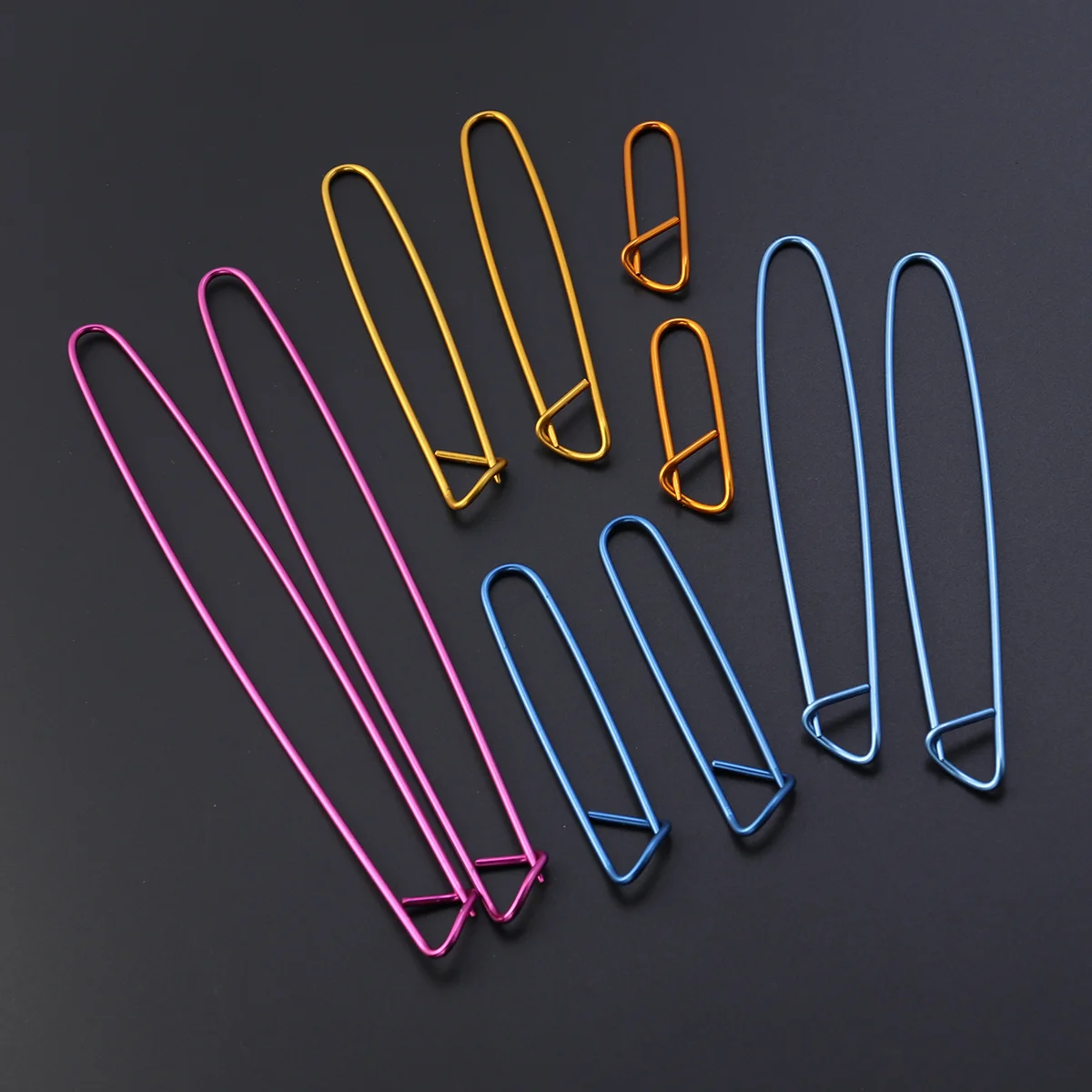 

Big Button Suit Yarn Stitch Holder Set Crochet Knitting Needle Alloy Safety Knitting Stitch Holders Craft(Random Color)