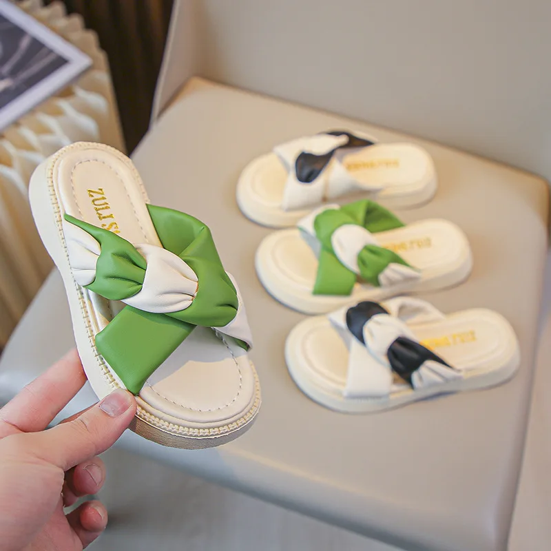 

Fashion Design Teen Girls Sandals Kids Summer Beach Sandals Kids Girls Outdoor Sweet Lovely Slippers