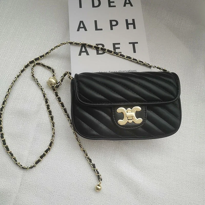 حقيبة كتف نسائية فاخرة بتصميم كروي، مع حزام كتف قا...