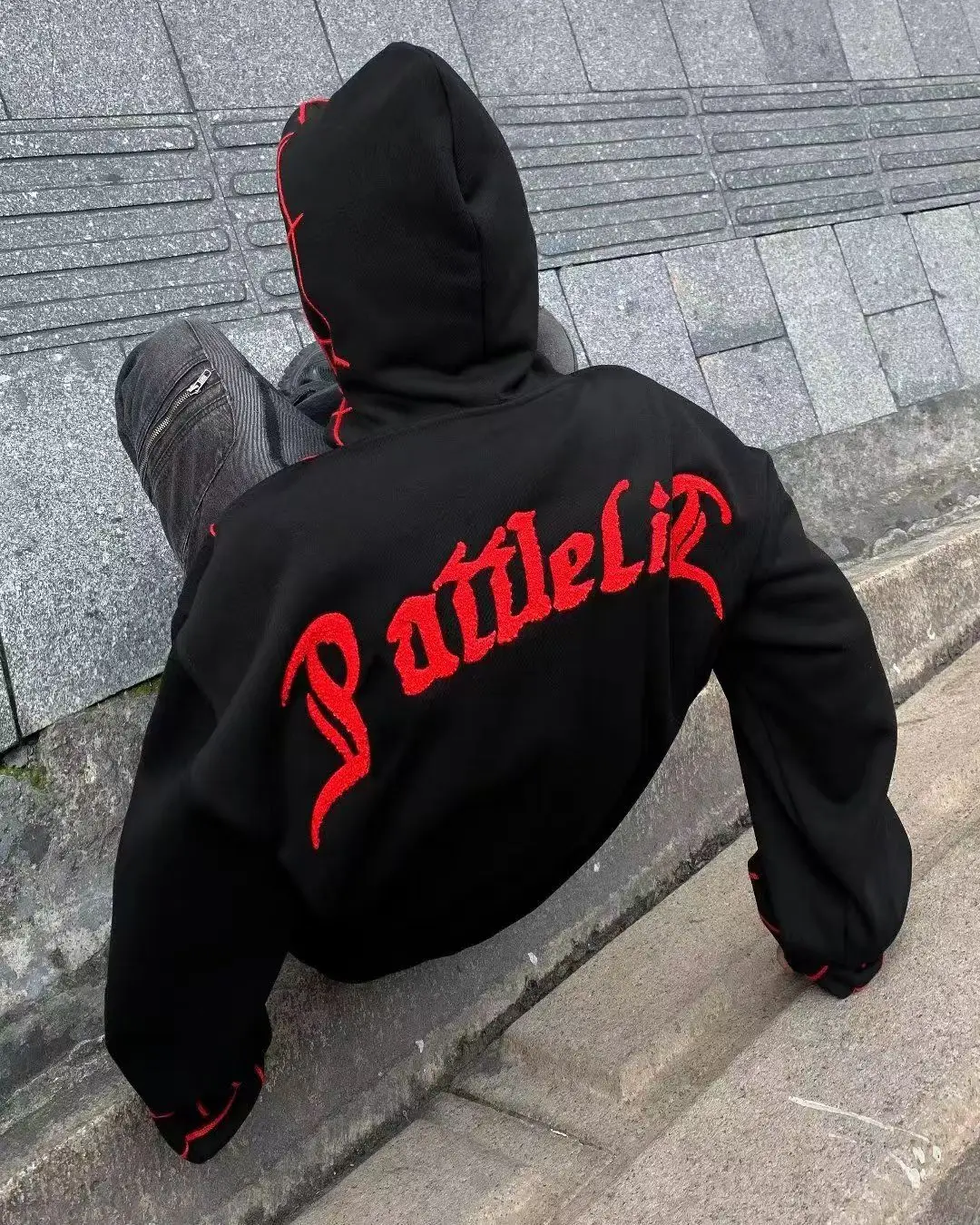 最終値下げ KAKAZY ロゴパーカー KaKazzy】ゲンガー フルジップ パーカー 男女着用可 ユニ