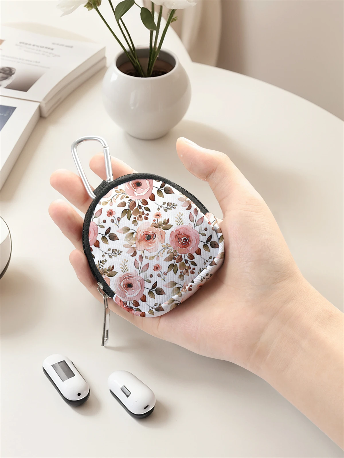 Flower pattern printed mini wallet, lightweight zipper change bag with hook clip, headphone key bag, suitable for men and women