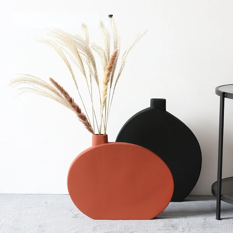 

Modern Japanese Style Flat Ceramic Vase Living Room Sample Room Flower Decoration