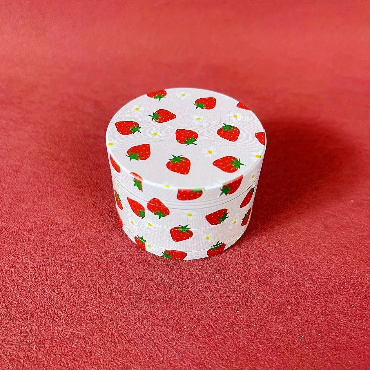 Strawberry-Themed Metal Herb and Spice Grinder – Durable Kitchen and Gift Accessory