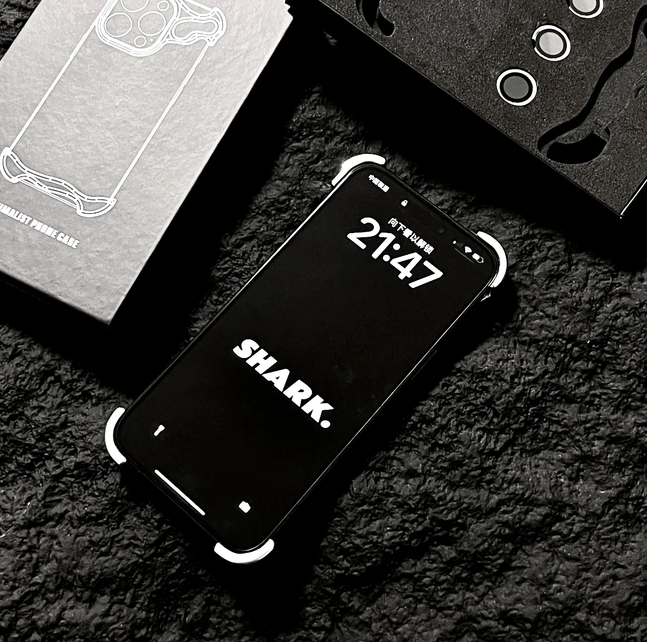 Sleek Aluminum Shockproof Metal Bumper Phone Case with Air Lens Film Protection