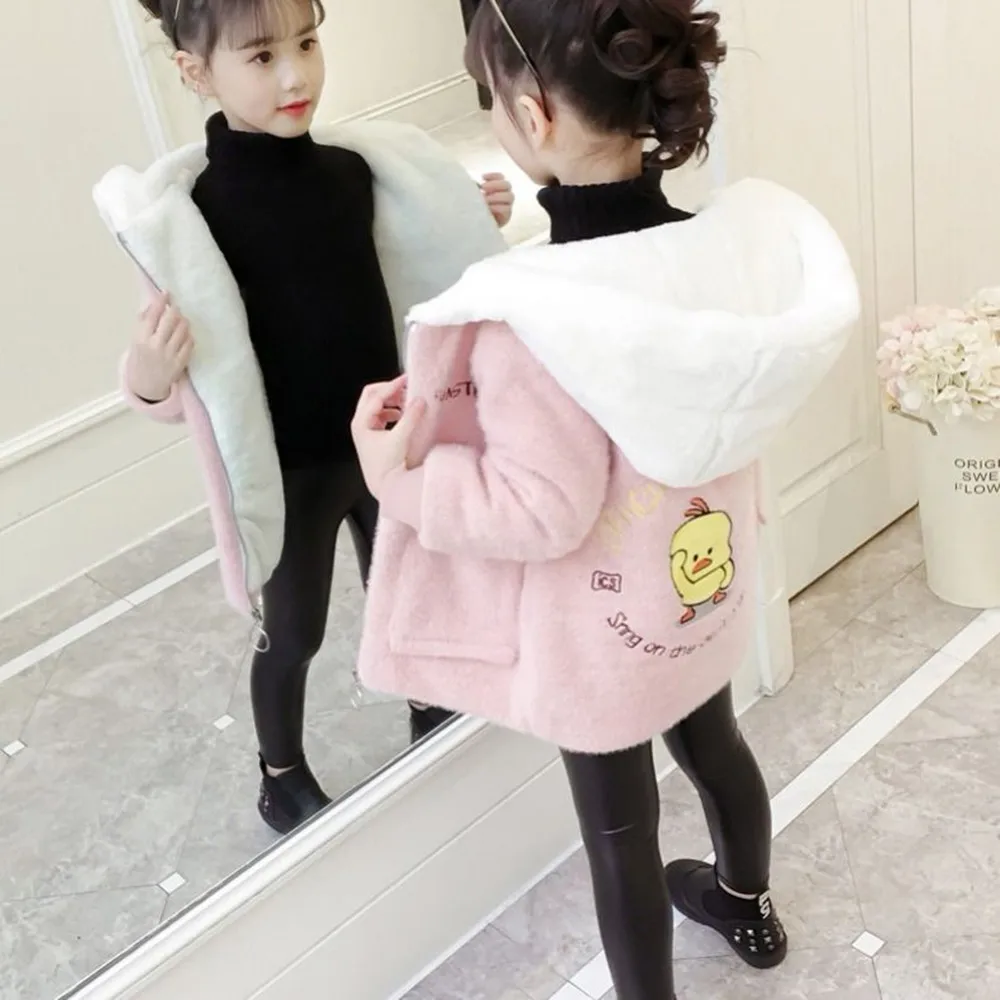

Baby Girls' Mink Wool Coat Thickened Soft Warm Hooded Zipper Cartoon Duck Printing 2023 Winter Korean Fashionable 3-10 Years Old