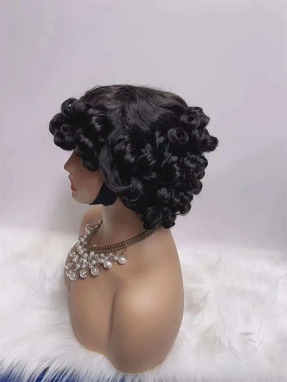 Fumi lockige Echthaar-Perücken, Fransen-Perücke, Pixie-Schnitt, Rose, lockig, günstige volle Maschinenperücken, Egg Curl, kurze Bob-Perücke mit Pony, 250-Dichte – Detail 7