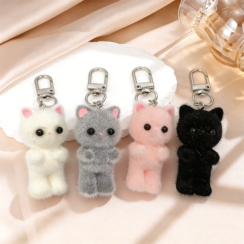 Niedlicher Rosa Flauschiger Katzen-Schlüsselanhänger - Mini Plüsch-Kätzchen Taschenanhänger mit Karabinerhaken, Weicher Beflockter Anhänger für Rucksack, Handtasche und Schlüssel-Deko