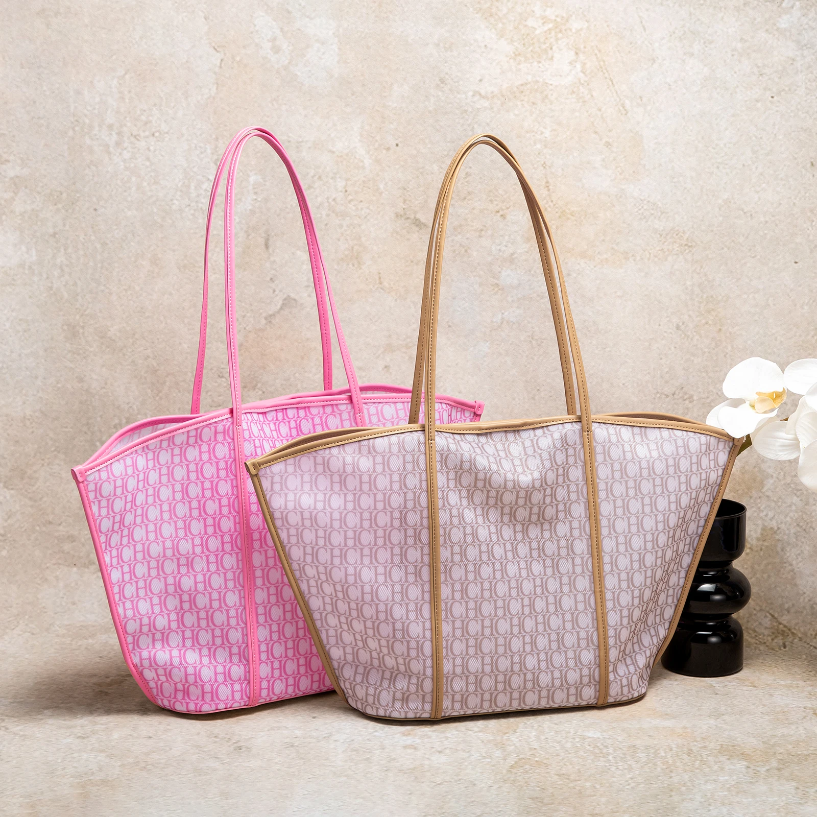 حقيبة يد نسائية كلاسيكية حديثة بتصميم مبتكر، تتميز...