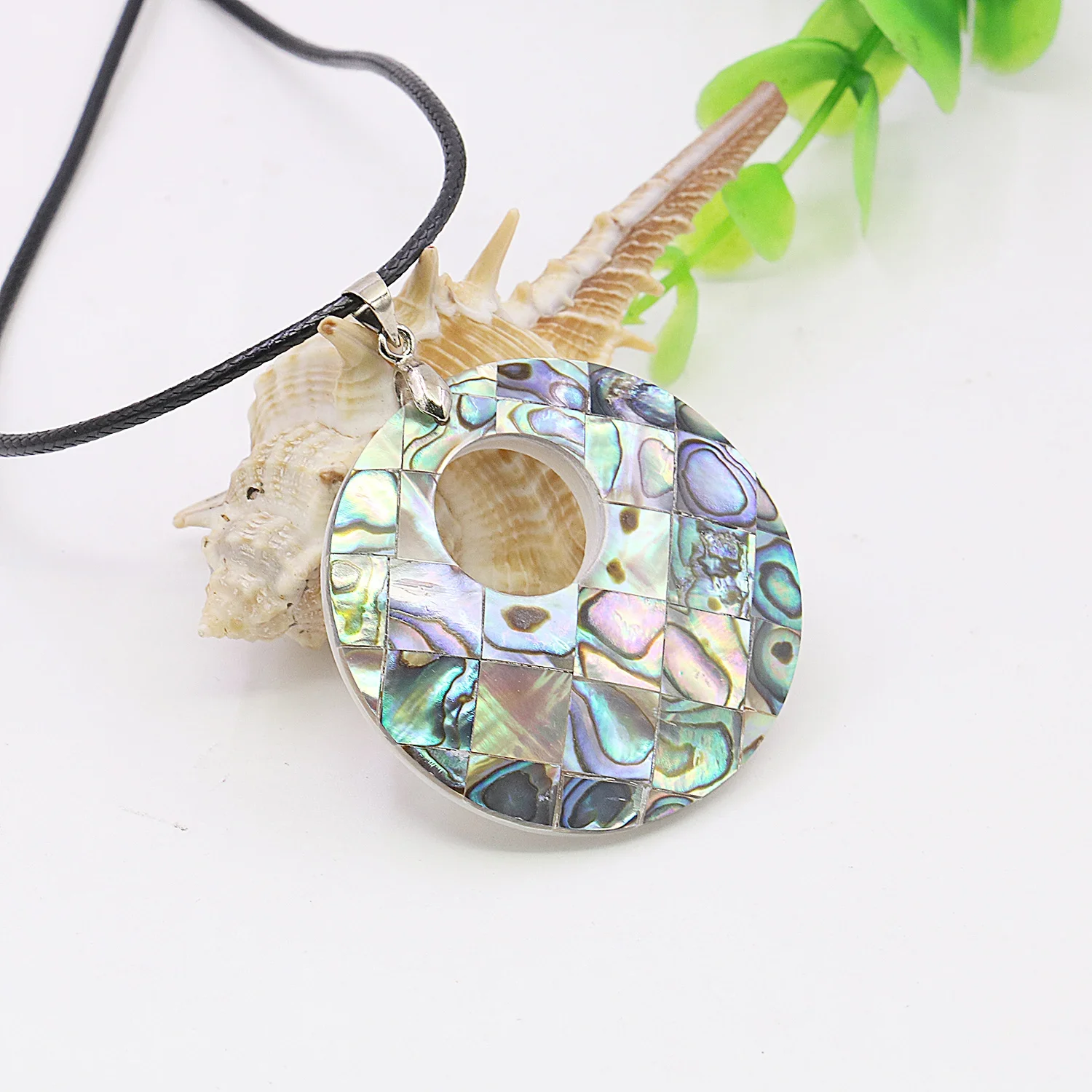 41mm Natural Multicolor Seashell,Circular Necklace Pendant,Lucky Patchwork Pattern Pendant,Unisex Gift for Men/women Jewelry