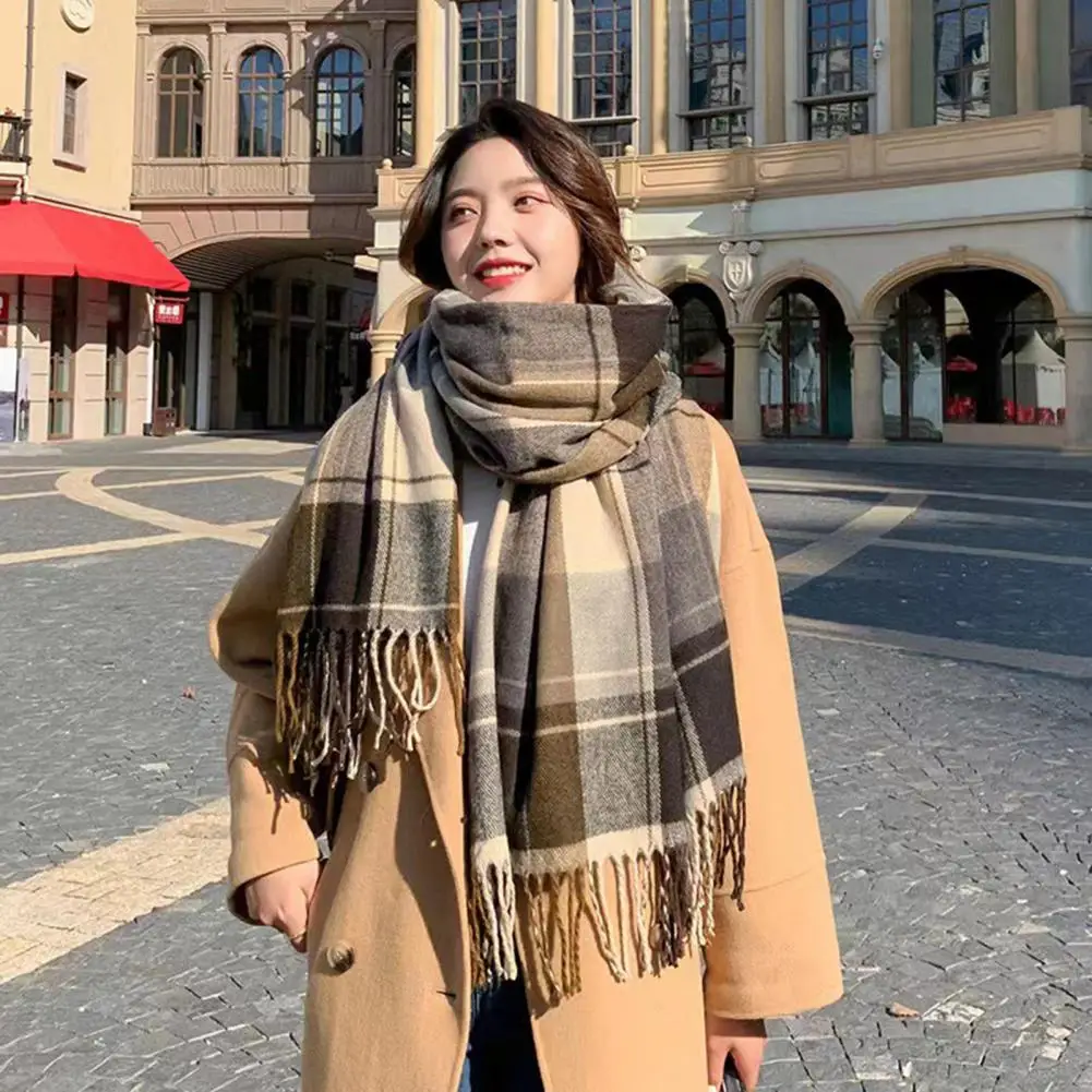 Рисунок 5 - Женский зимний шарф